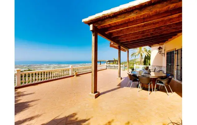 Chalet 6 Dormitorios 3500m2 Motril Piscina Privada