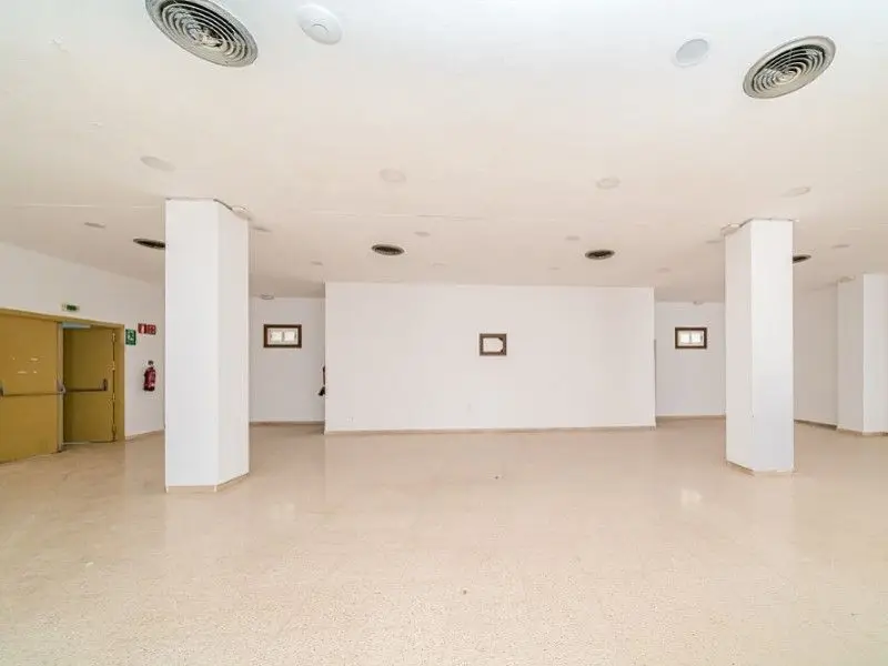 Venta Local Comercial Calpe 586m2 Centro Cerca Playa
