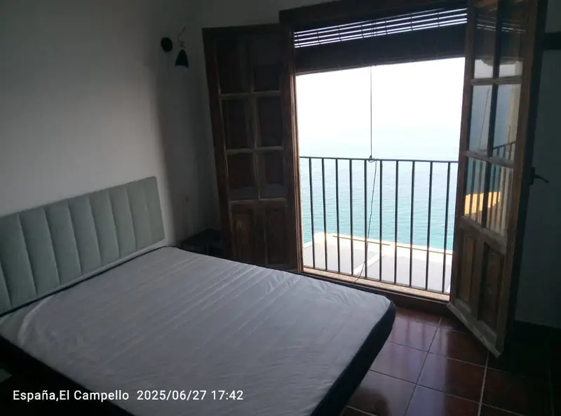 Chalet con Vistas al Mar en Pueblo Acantilado El Campello