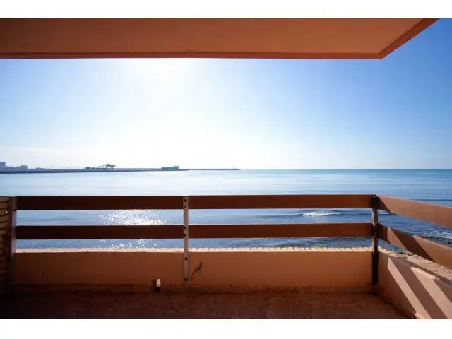 Apartamento 3 Dormitorios Primera Linea Torrevieja