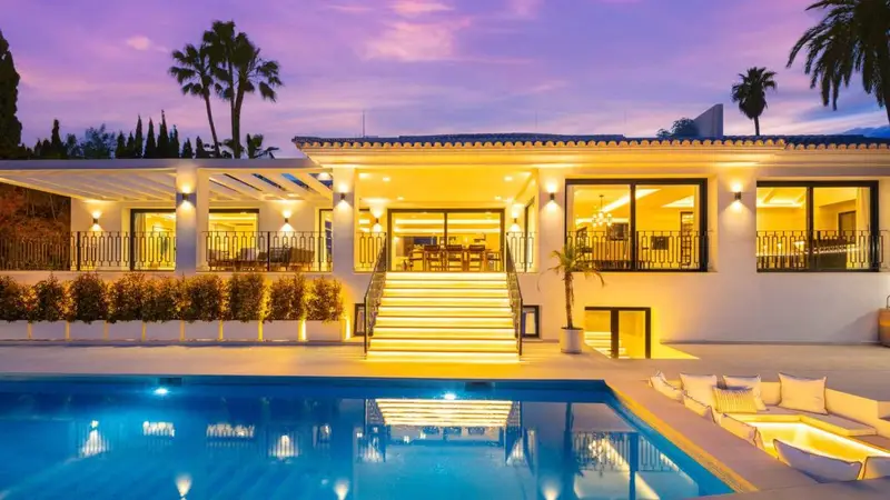 Villa Lujosa 5 Dormitorios Marbella Alquiler Piscina Interior Gimnasio