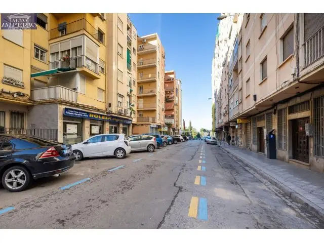 Local Comercial 360m2 Granada Capital Camino Ronda