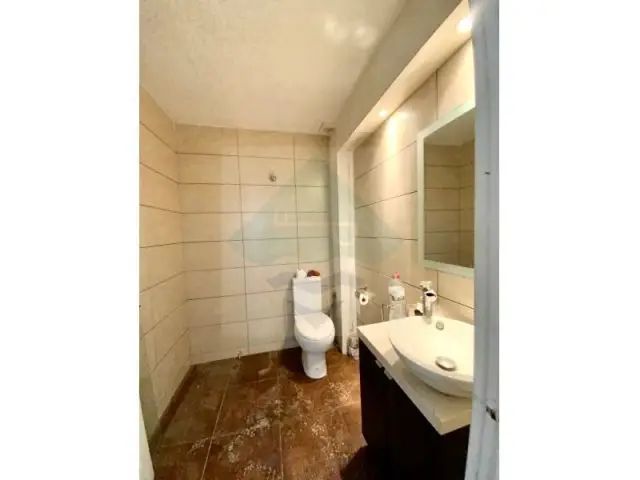 Local Comercial Ocata 215m² Grandes Escaparates Junto al Mar