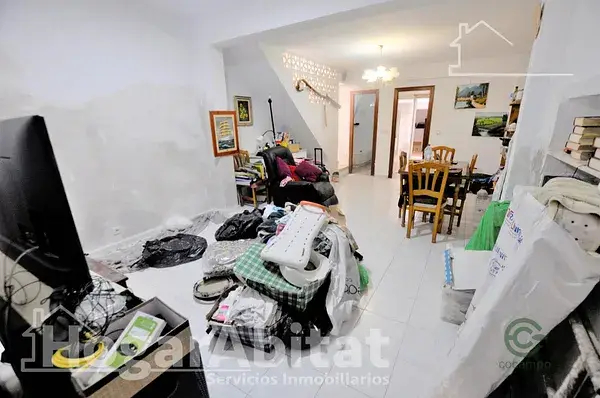 Casa para reformar en Burjassot con tres terrazas