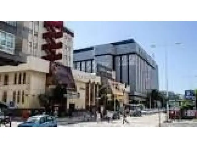 Local Comercial en Venta en Cuatro Caminos A Coru		ña