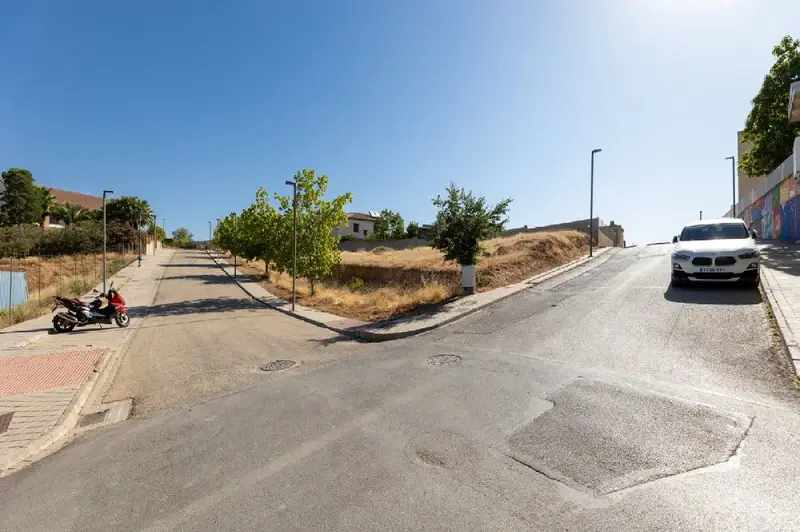 Solar Urbano en Otura 258m2 Vivienda Unifamiliar