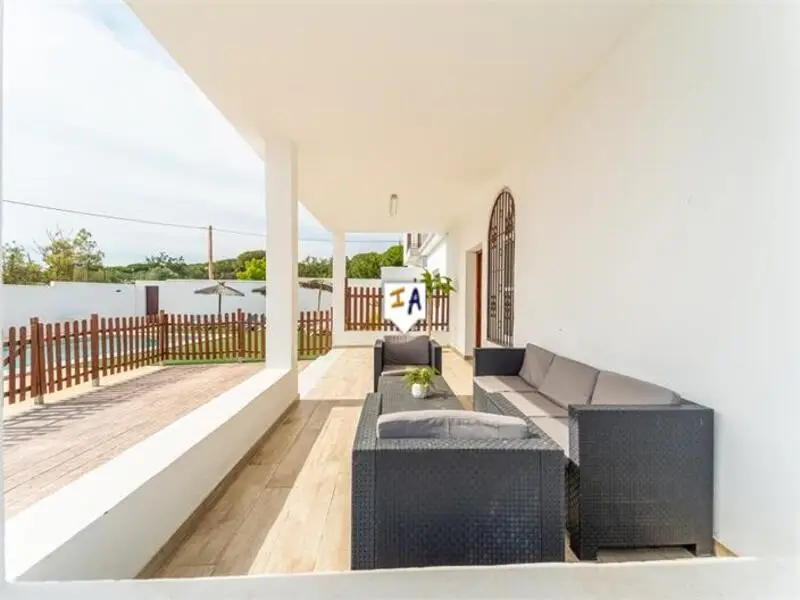 Complejo 3 Villas 387m² Barbate