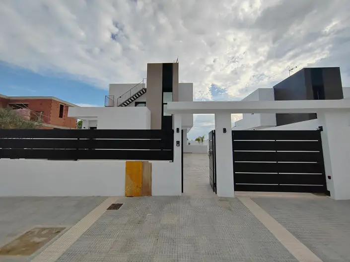 Casa en Venta San Juan Playa Alicante 3 Dormitorios Piscina