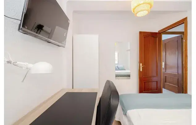 Habitaci
ón 75m
² Jerez Estancia Media Larga