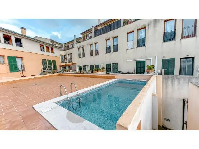 Encantador Piso Con Terraza Y Piscina En El Corazón De Sineu