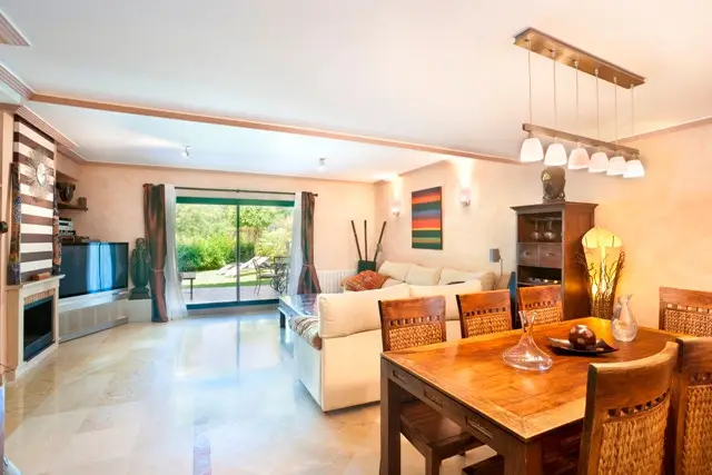 Casa Villa 3 Dormitorios Milla de Oro Alquiler