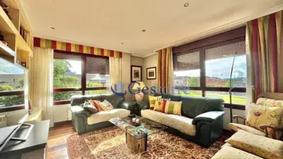 Piso en Venta en Oviedo Vallobín 4 Dormitorios Garaje Trastero