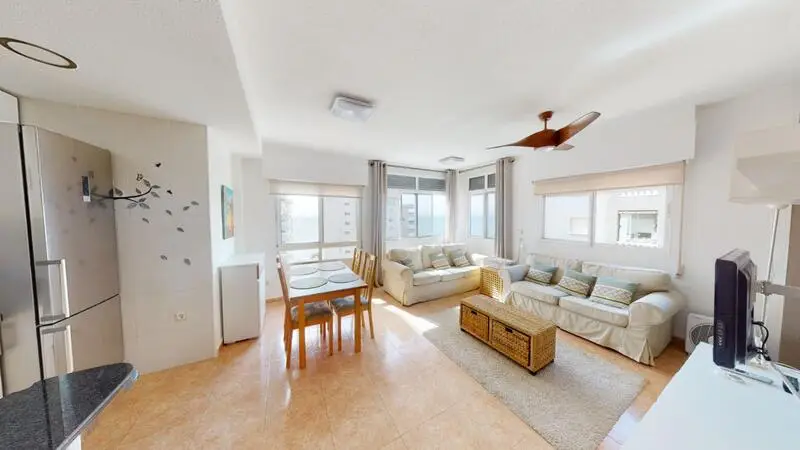 Apartamento en La Manga del Mar Menor con Vistas al Mar