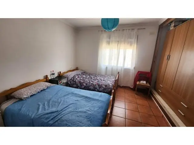 Chalet en Aspe: Hogar ideal cerca del pueblo