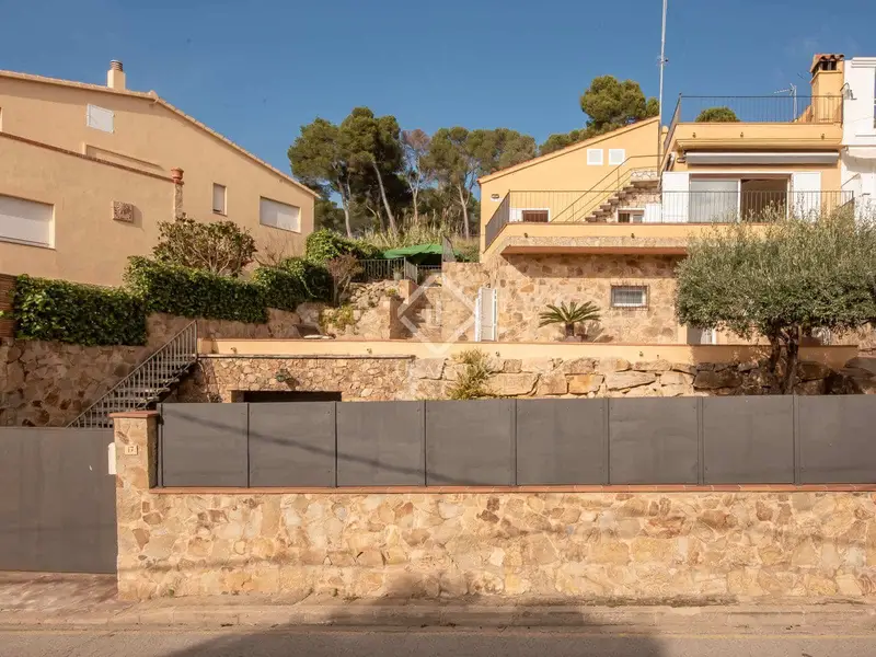 Chalet con Vistas al Mar en Castell d Aro
