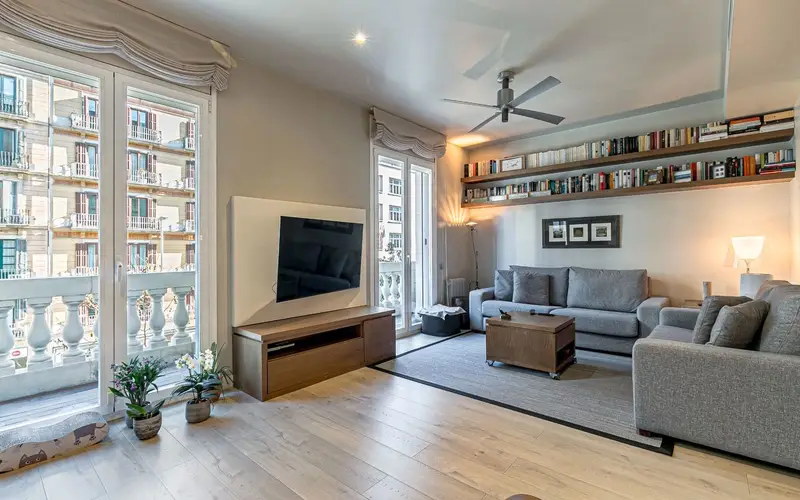Piso Reformado 3 Dormitorios Eixample Barcelona