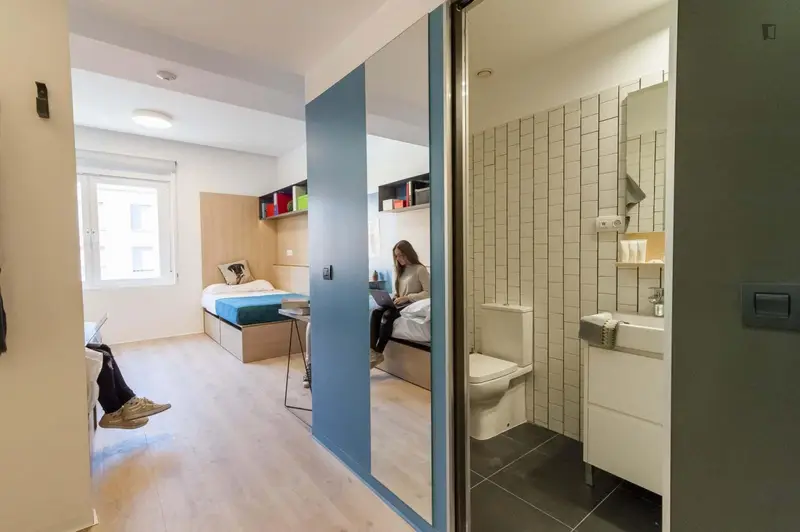 Cama Individual en Residencia Salamanca - Media o Pensi	ón Completa