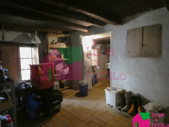 Casa de Pueblo para Rehabilitar cerca de Leon