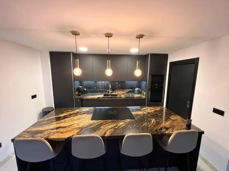 Apartamento 3 Dormitorios Benahavis Lujo Reformado