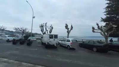 Casa en Primera Linea de Playa en Bueu