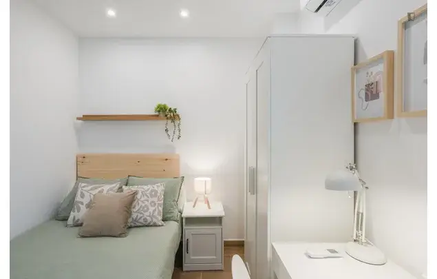Apartamento 6 Dormitorios Plaza Espa"}}, Madrid Alquiler 3 24 Meses