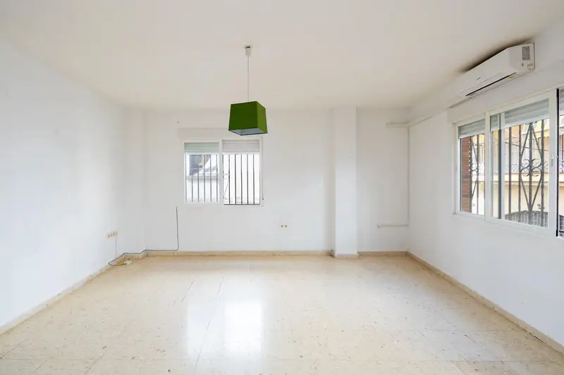 Apartamento en venta Granada ciudad cerca del Triunfo