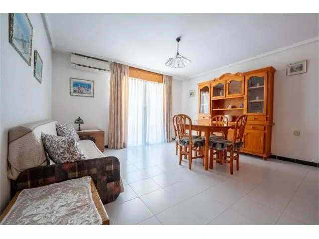 Apartamento 2 Dormitorios Los Locos Torrevieja