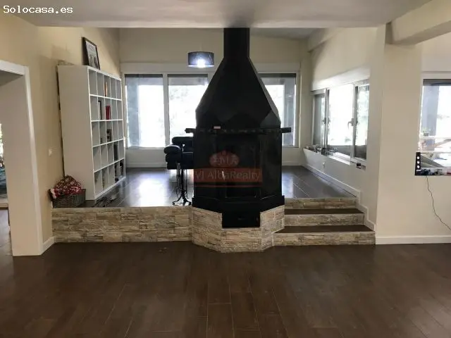 Chalet en Pinares del Jucar 10000m2 500m2 construidos