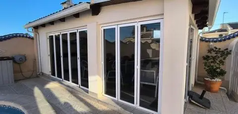 Villa en Ciudad Quesada 3 Dormitorios Piscina Privada Garaje Doble