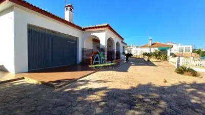 Chalet en venta en Polígono Sector Retama, cerca de Polígono Sector Somormujo