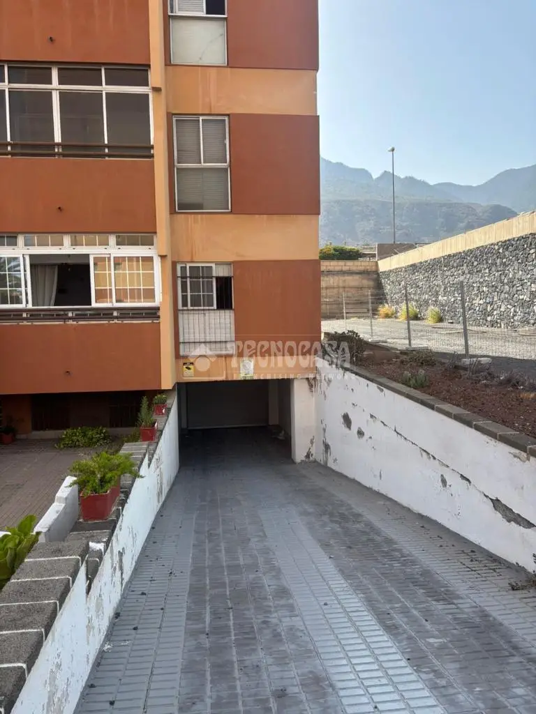 Plaza de Garaje en Venta en Candelaria