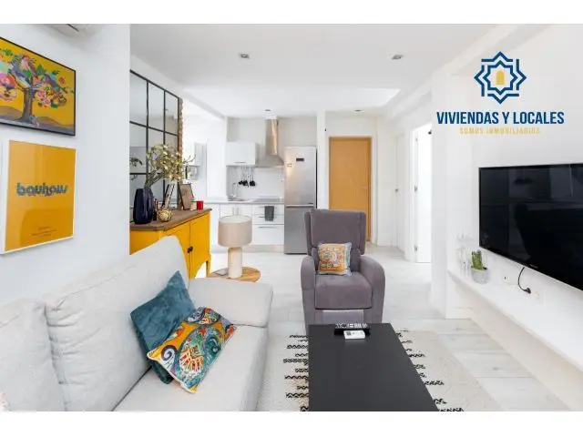 Realejo Piso 3 Dormitorios Reformado con Patio