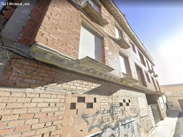 Edificio Obra Paralizada Tomelloso 11 Viviendas 12 Garajes