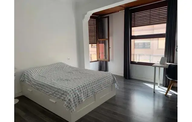 Habitacion 95m2 Castellon de la Plana Estancia Media Larga