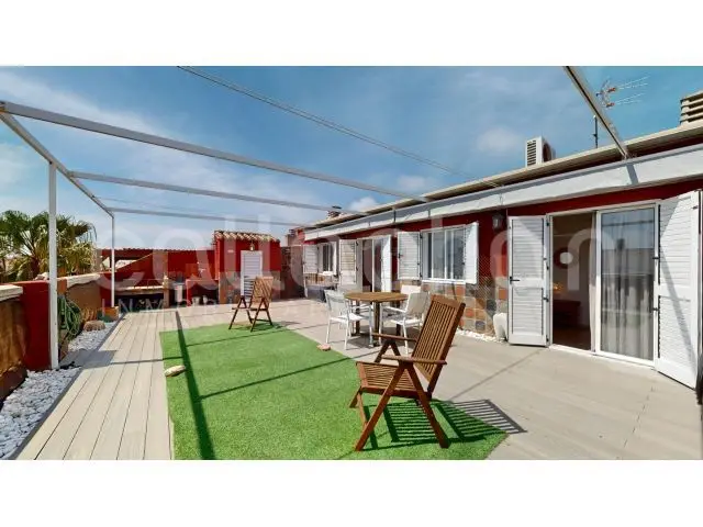 Duplex atico en Chilches Xilxes con terraza y garaje