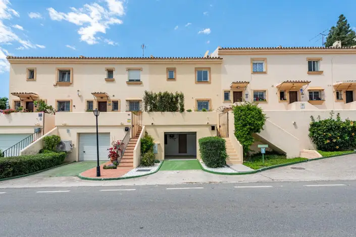 Adosado 4 Dormitorios Aloha Golf Vistas Nueva Andalucía