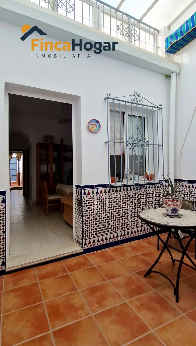 Casa en Venta con Terraza en Centro Arahal