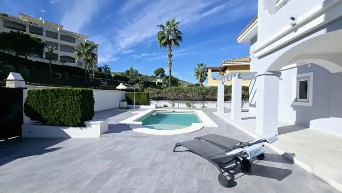 Villa en Venta La Cala Hills 4 Dormitorios 3 Baños Piscina Privada