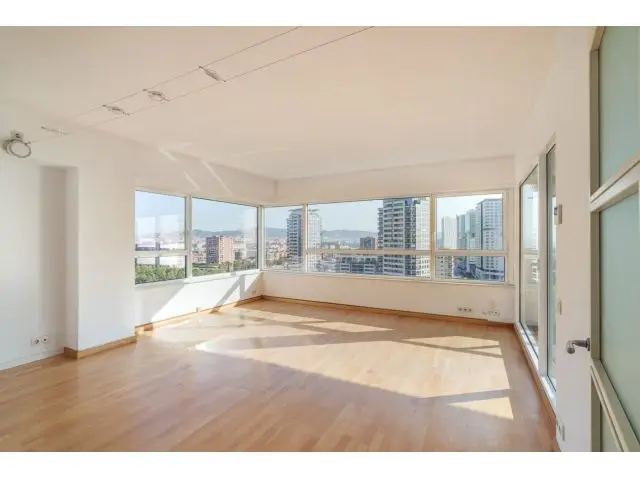 Piso Diagonal Mar Vistas al Mar 3 Hab 2 Baños Parking