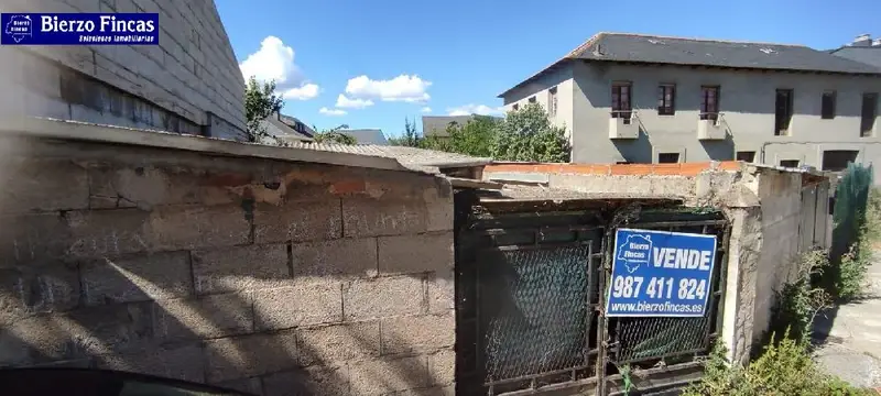 Venta Terreno Columbrianos Ponferrada 63m2
