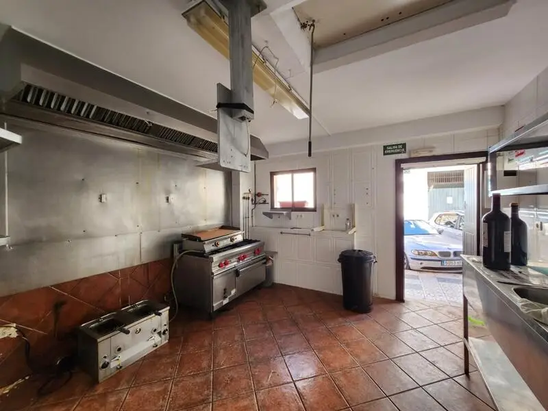 Local Comercial en Venta Nerja Centro 102m2 Restaurante o Apartamentos