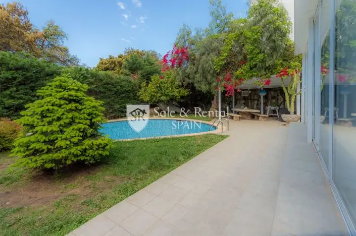 Villa 4 Dormitorios Cala Canyelles Lloret de Mar