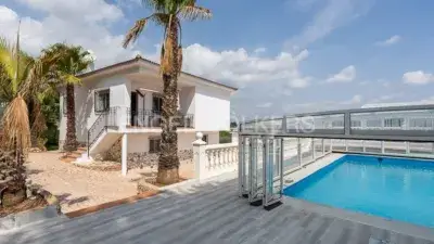 Casa en Venta Alberic Dos Viviendas Jardin Piscina
