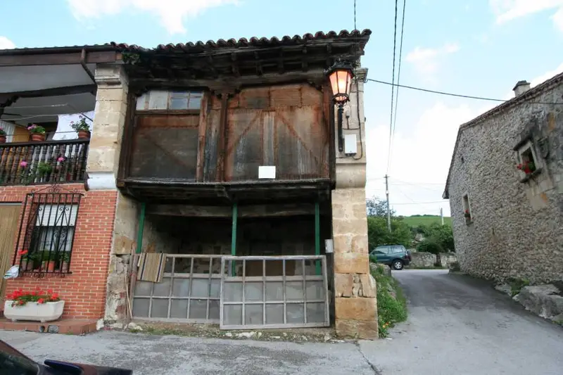 Venta Casa de 1 habitación en La Virgen, Udías - Ref: 140B