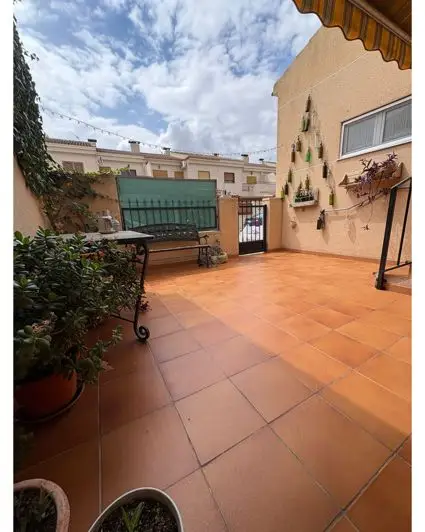 Casa Adosada 4 Dormitorios Pinoso