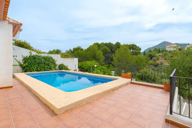 Chalet en Venta Alcalali Valle de Jalon 3 Dormitorios Piscina