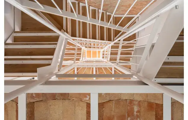 Casa de 10 Dormitorios en Alquiler Barcelona 3 24 Meses