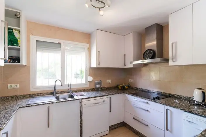 2 Bed Bungalow for sale