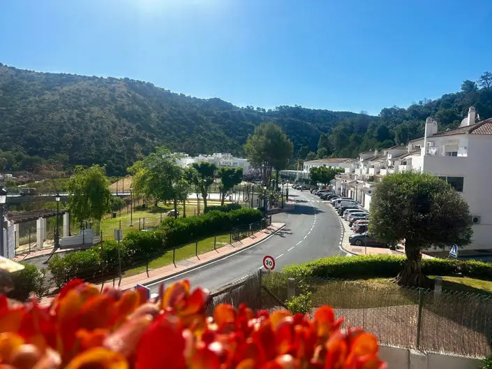 Villa de Lujo en Benahavis 4 Dormitorios con Piscina