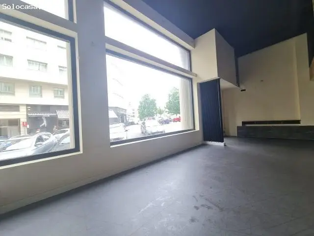 Local Comercial en Alquiler Matogrande A Coru	1a